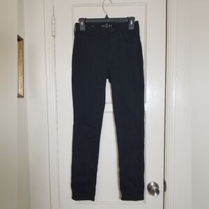 WHBM THE SCULPT SLIM black Stretch Zippered Closure Jeans